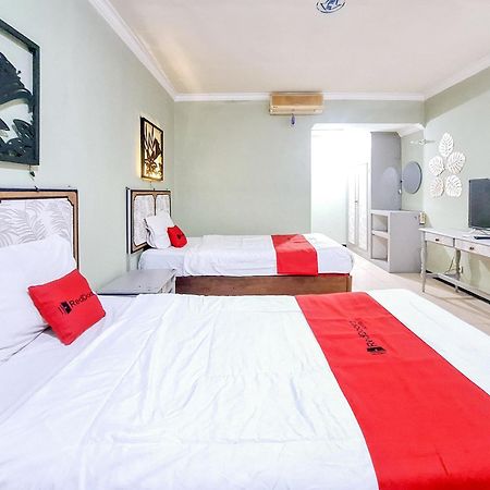 Reddoorz Near Stadion Semeru Lumajang Jawa Timur Εξωτερικό φωτογραφία