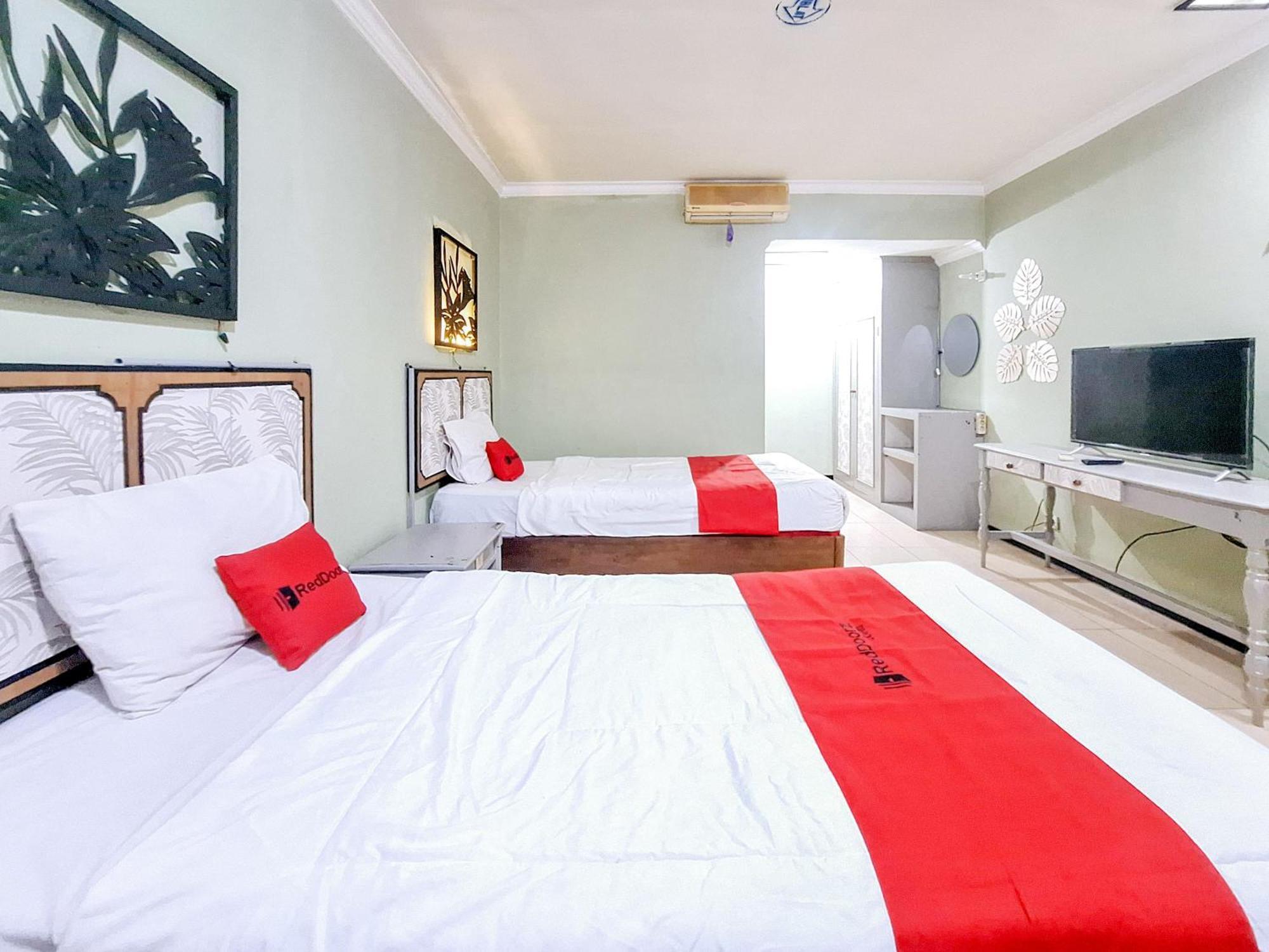 Reddoorz Near Stadion Semeru Lumajang Jawa Timur Εξωτερικό φωτογραφία