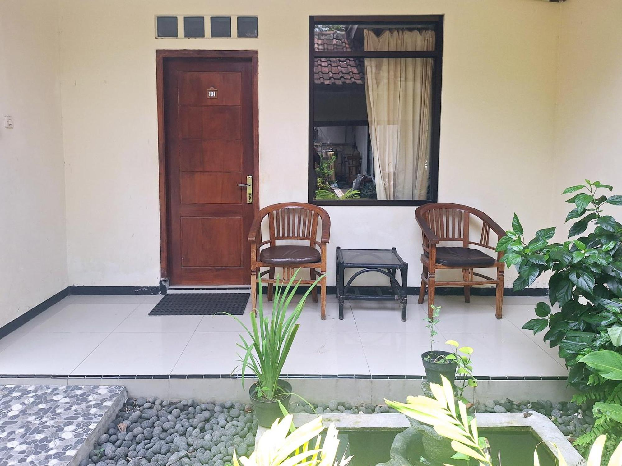 Reddoorz Near Stadion Semeru Lumajang Jawa Timur Εξωτερικό φωτογραφία